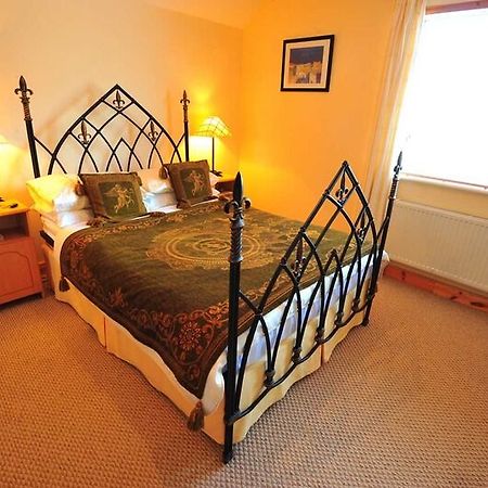 Ocean Breeze Bed & Breakfast Donegal Town Exterior photo