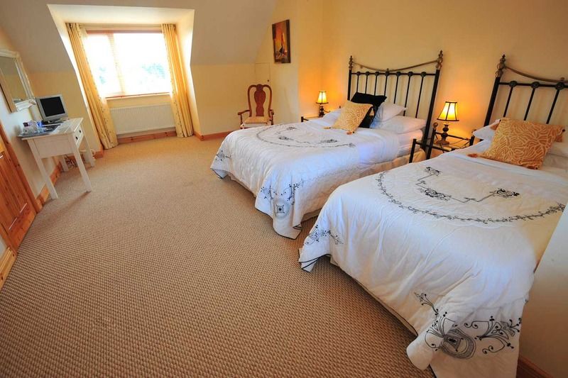 Ocean Breeze Bed & Breakfast Donegal Town Exterior photo